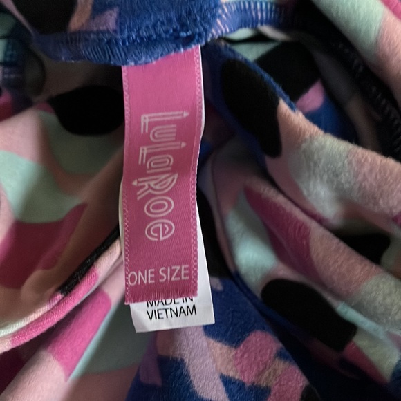 LuLaRoe LLR OS Disney leggings New with Bag - Picture 2 of 2